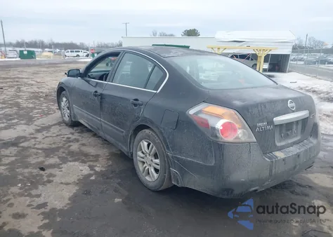 2010 Nissan Altima 2.5 S z USA, uszkodzony, nr VIN 1N4AL2AP4AN487331